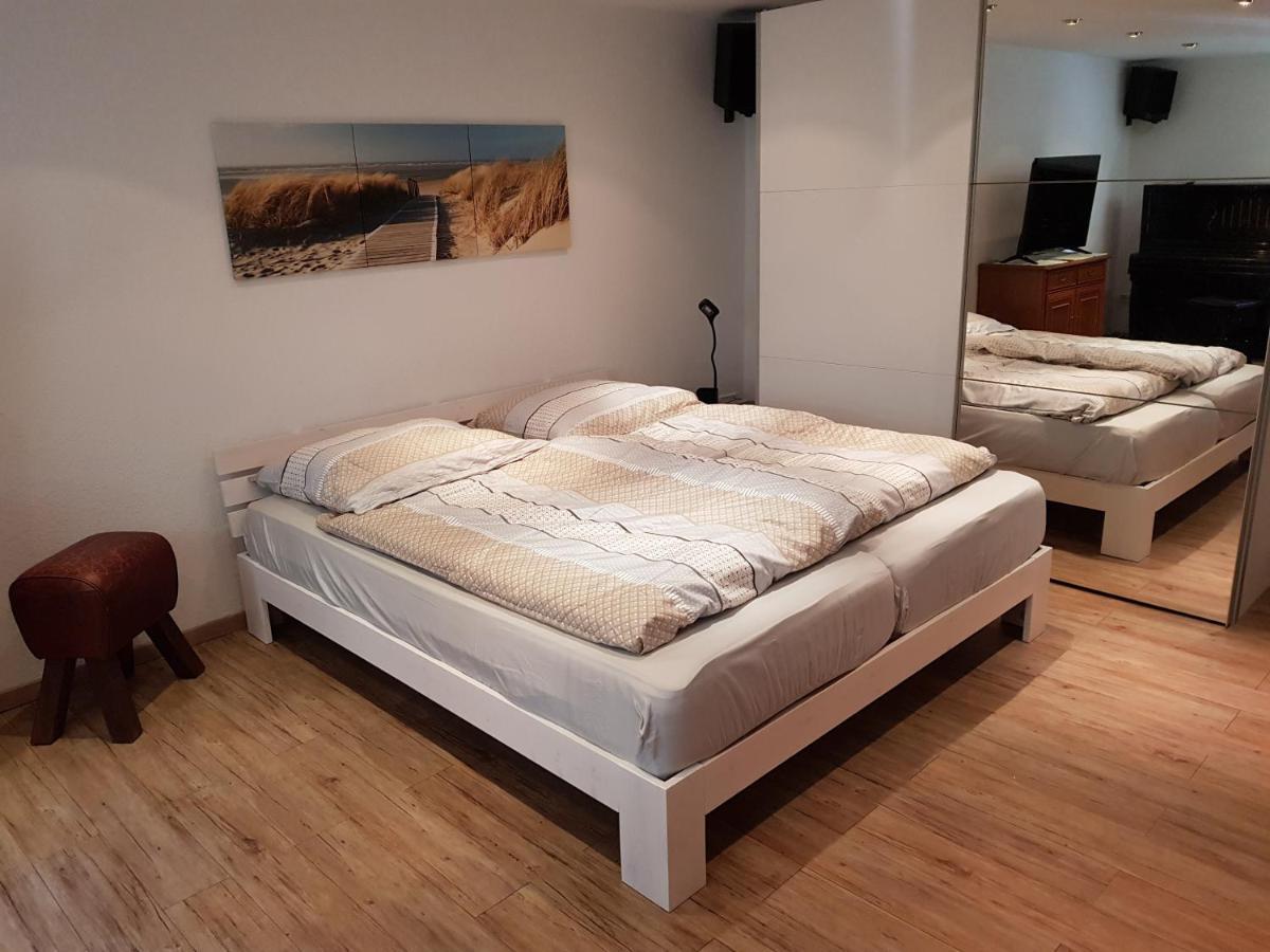 4 Sterne Souterrain Apartment Alt-Mariendorf برلين المظهر الخارجي الصورة